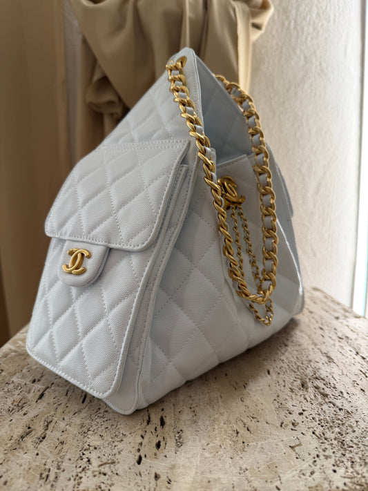 Chanel 25 make up vip gift second hand