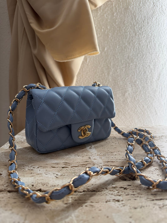 Chanel vip gift make up second hand
