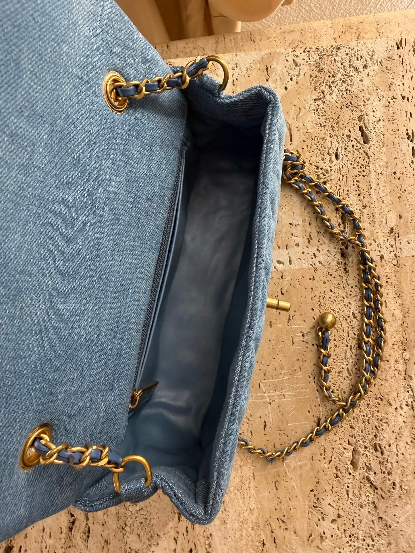 Chanel bag make up second hand