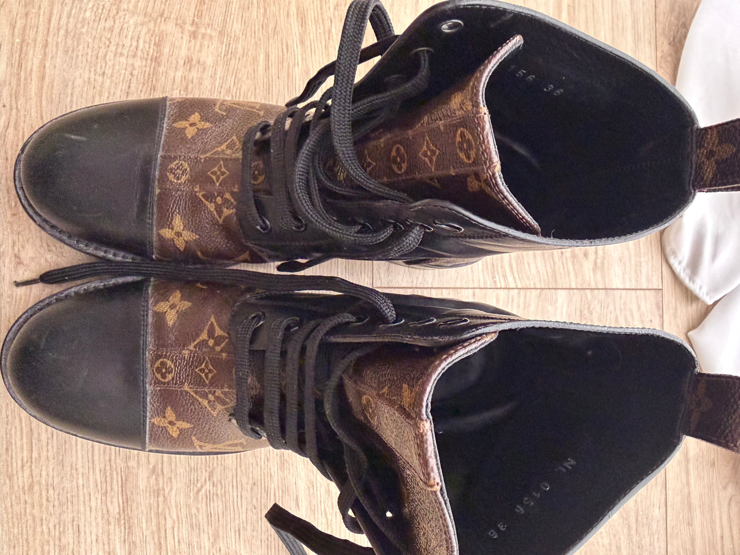 Stivaletto  lv second hand