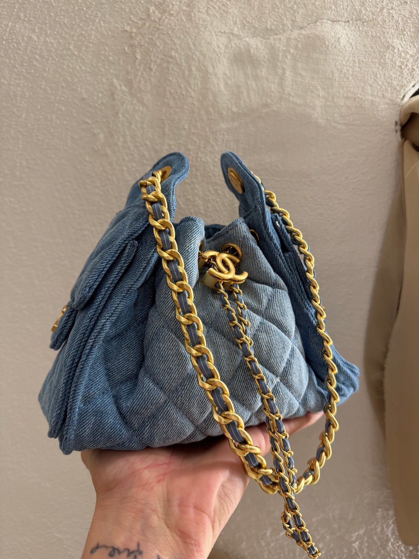 Chanel vip gift mini make up second hand