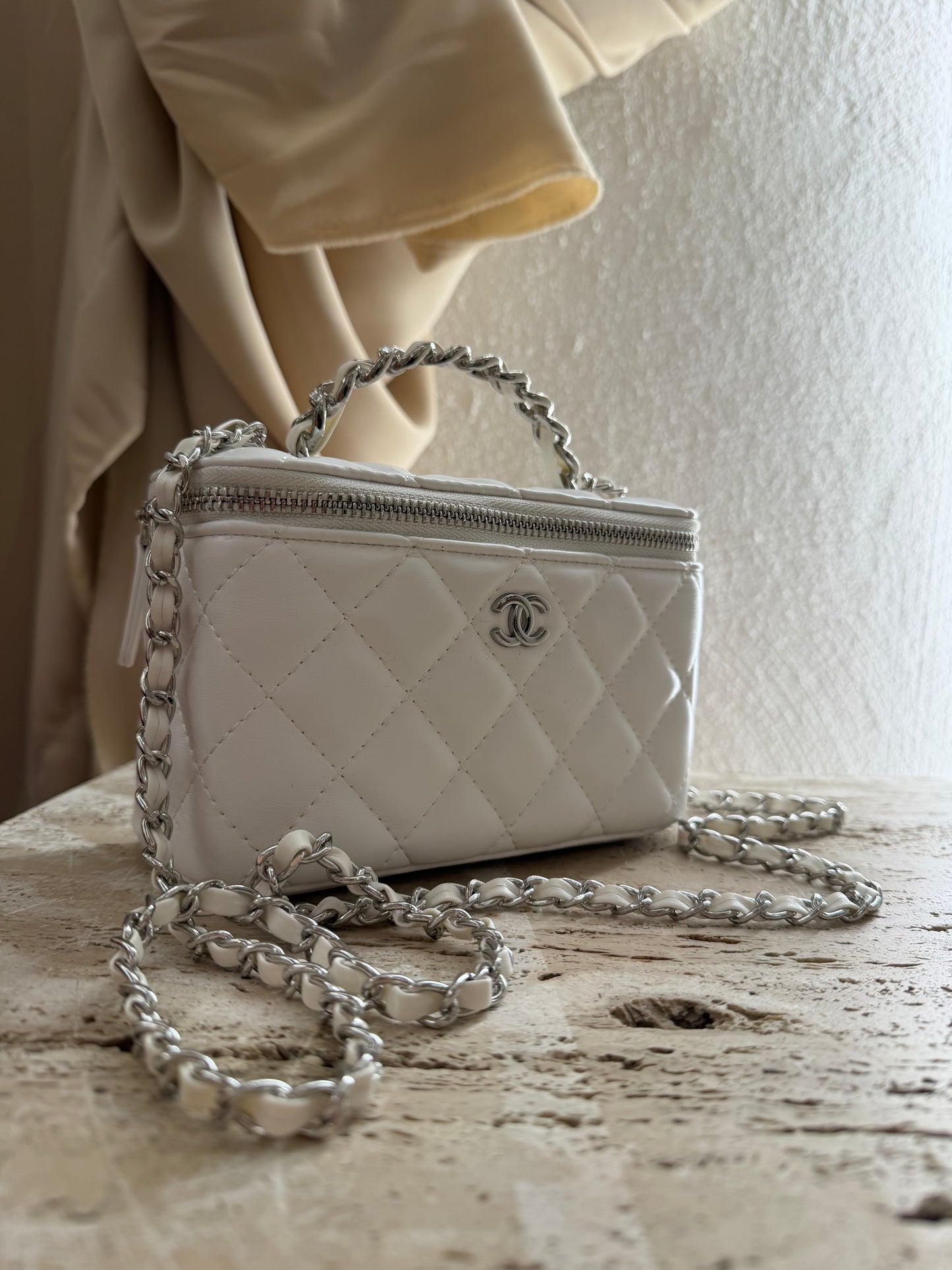 Chanel  vanity box vip gift second hand