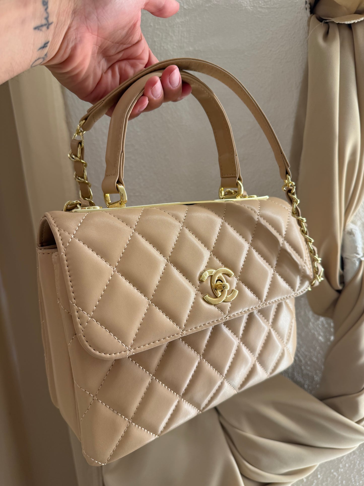 Chanel vip gift make-up second hand