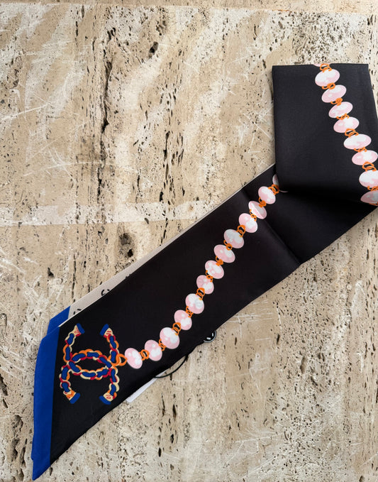 Foulard chanel vip gift make up second hand