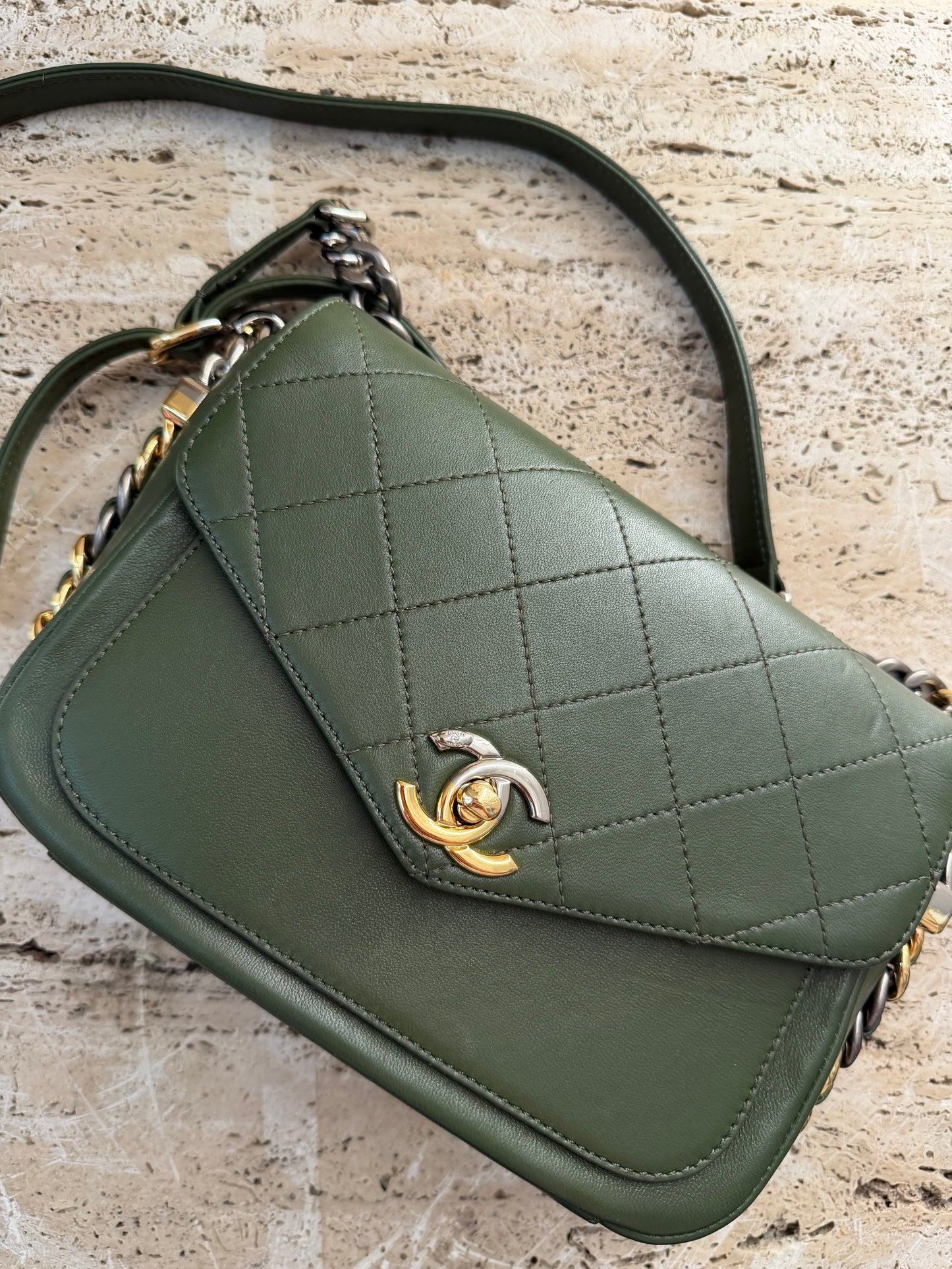 Chanel Vip gift make up second hand