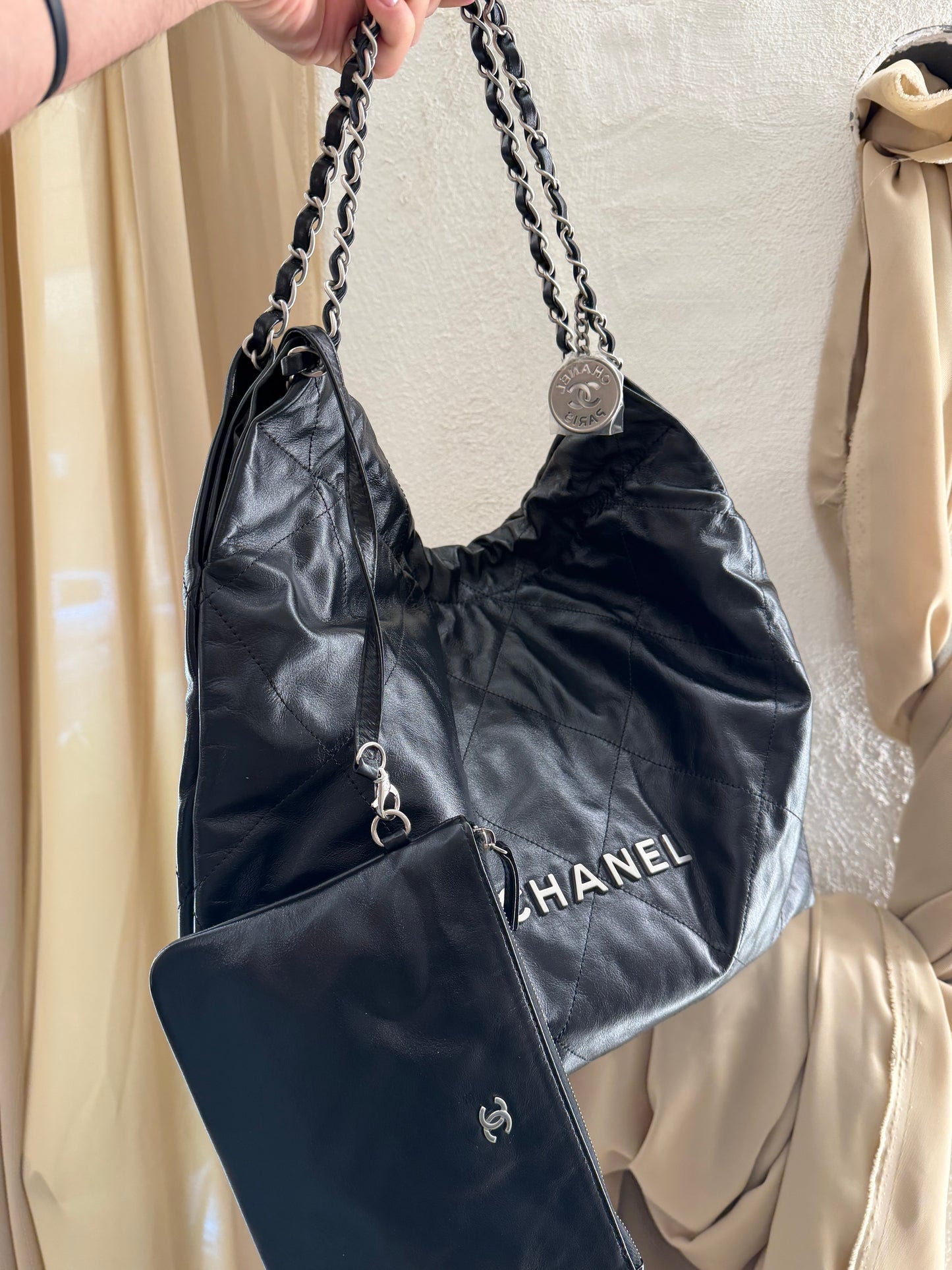 Chanel 22 second hand