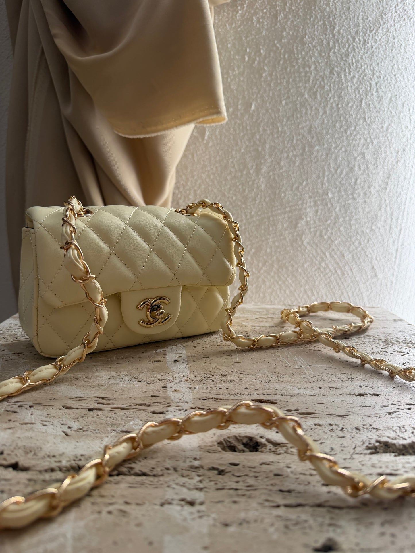 Chanel vip gift make up second hand