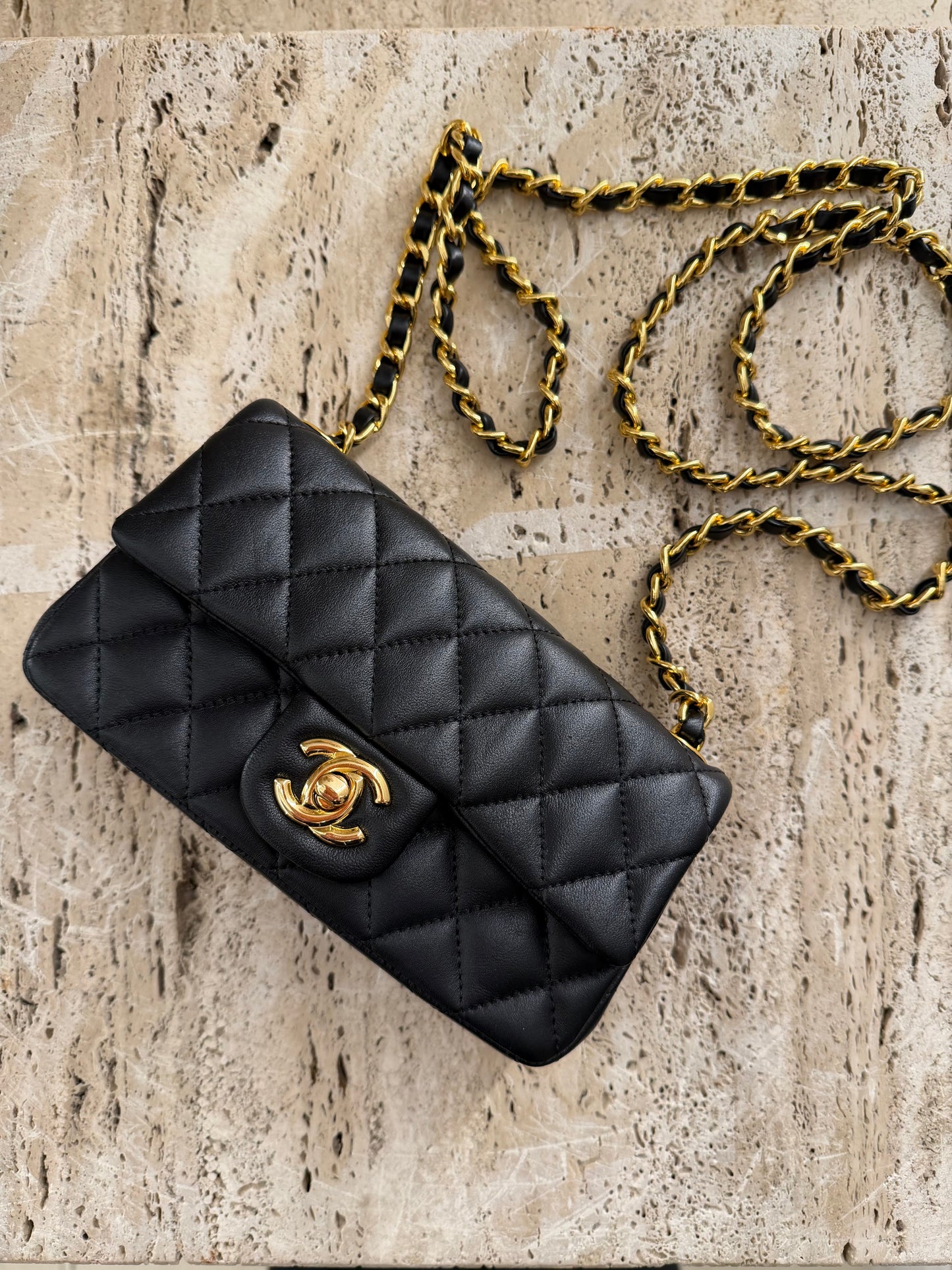 Chanel vip gift make up second hand