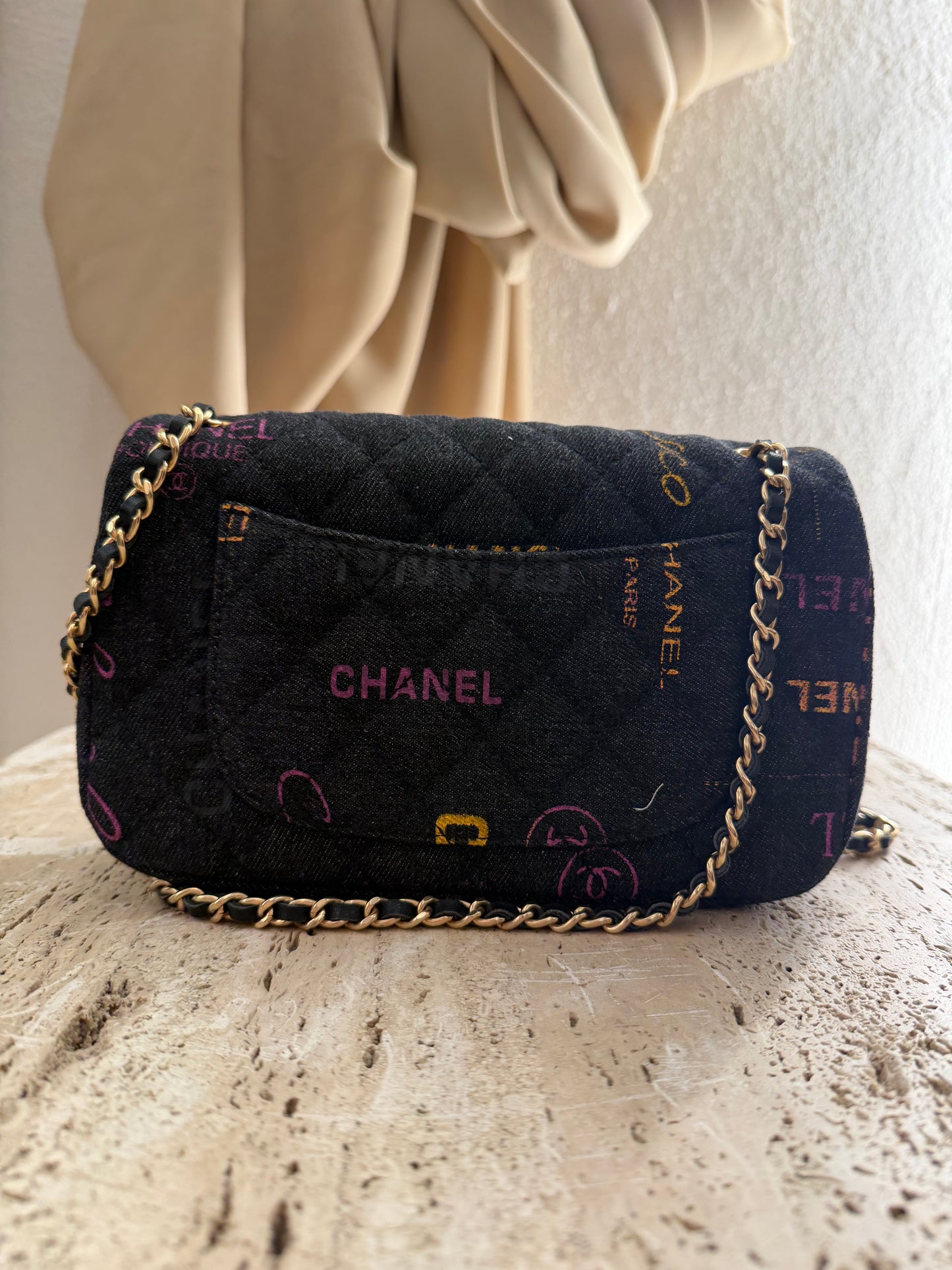 Chanel vip gift make up second hand