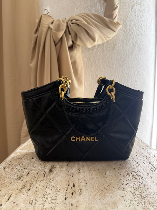 Chanel vip gift make up second hand