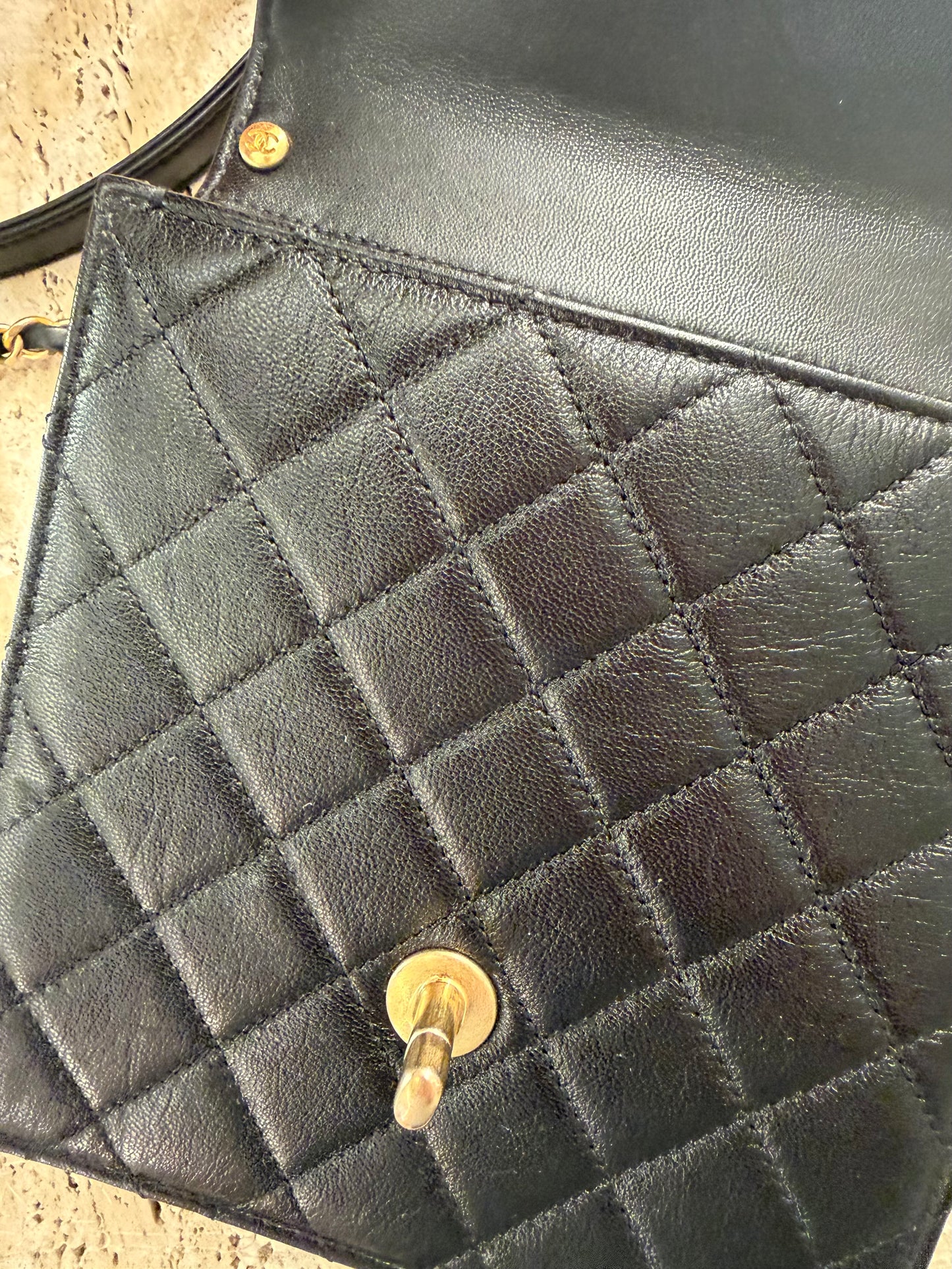 Chanel pochette second hand