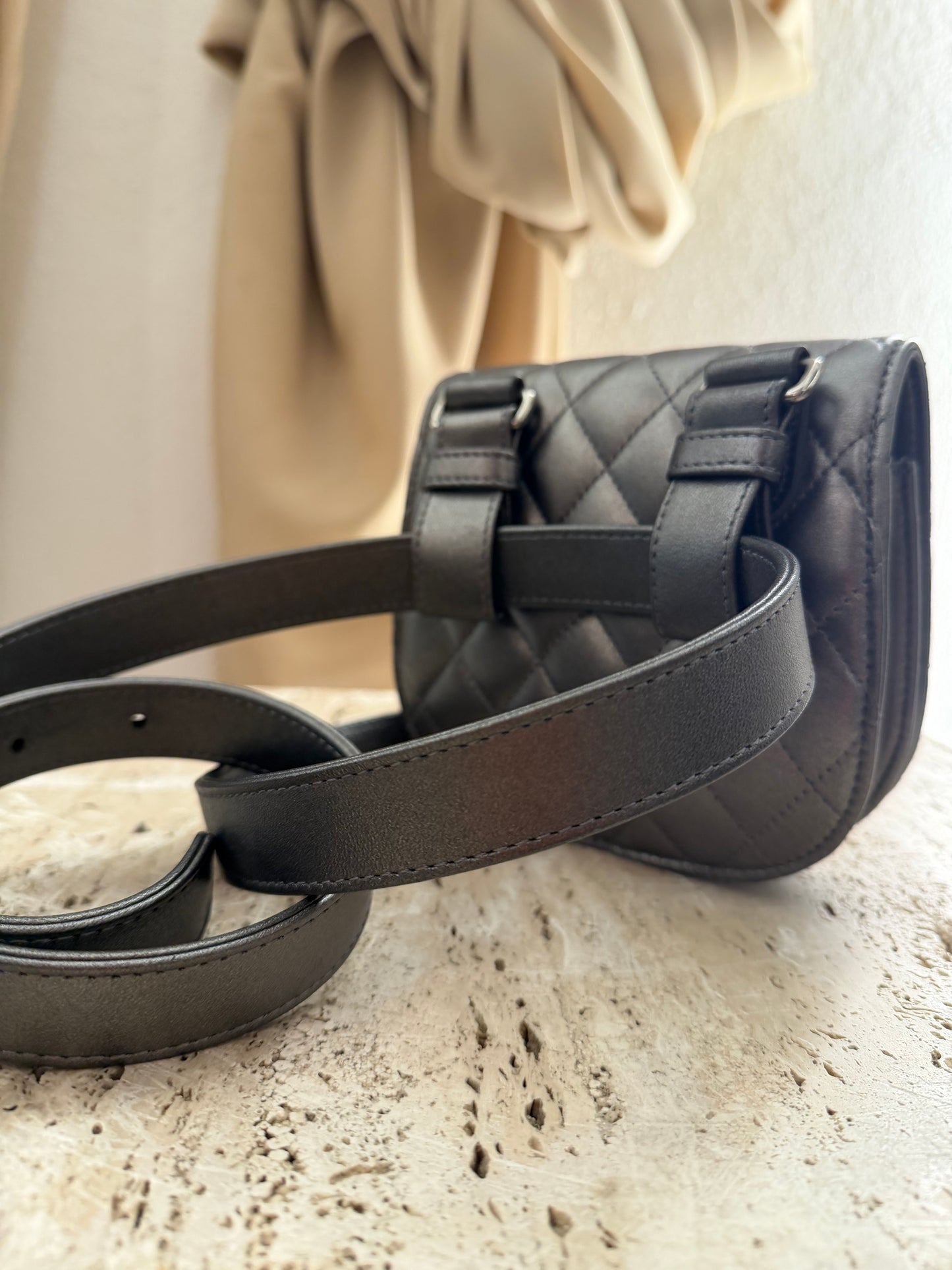 Chanel vip gift make up second hand