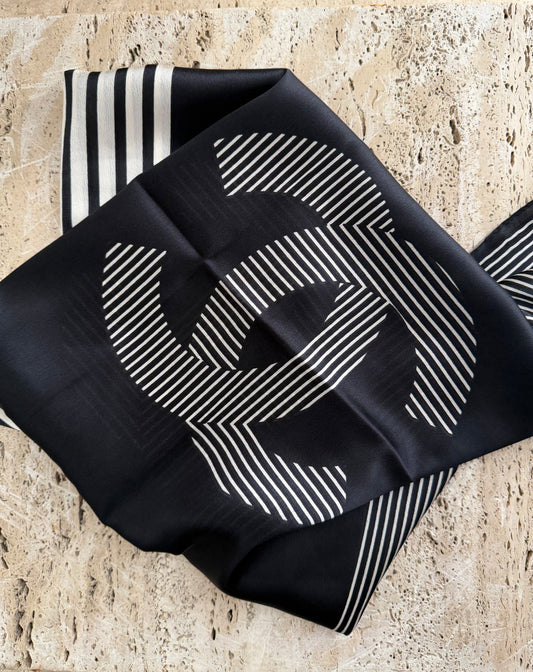 Foulard chanel gift second hand