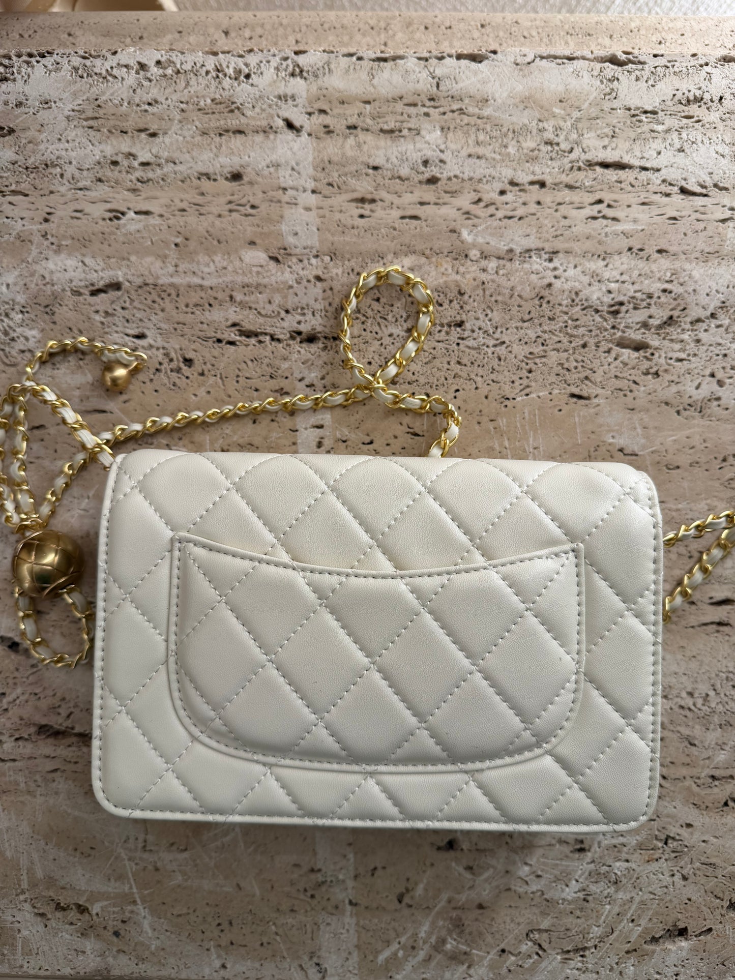 Chanel woc gift vip make up second hand