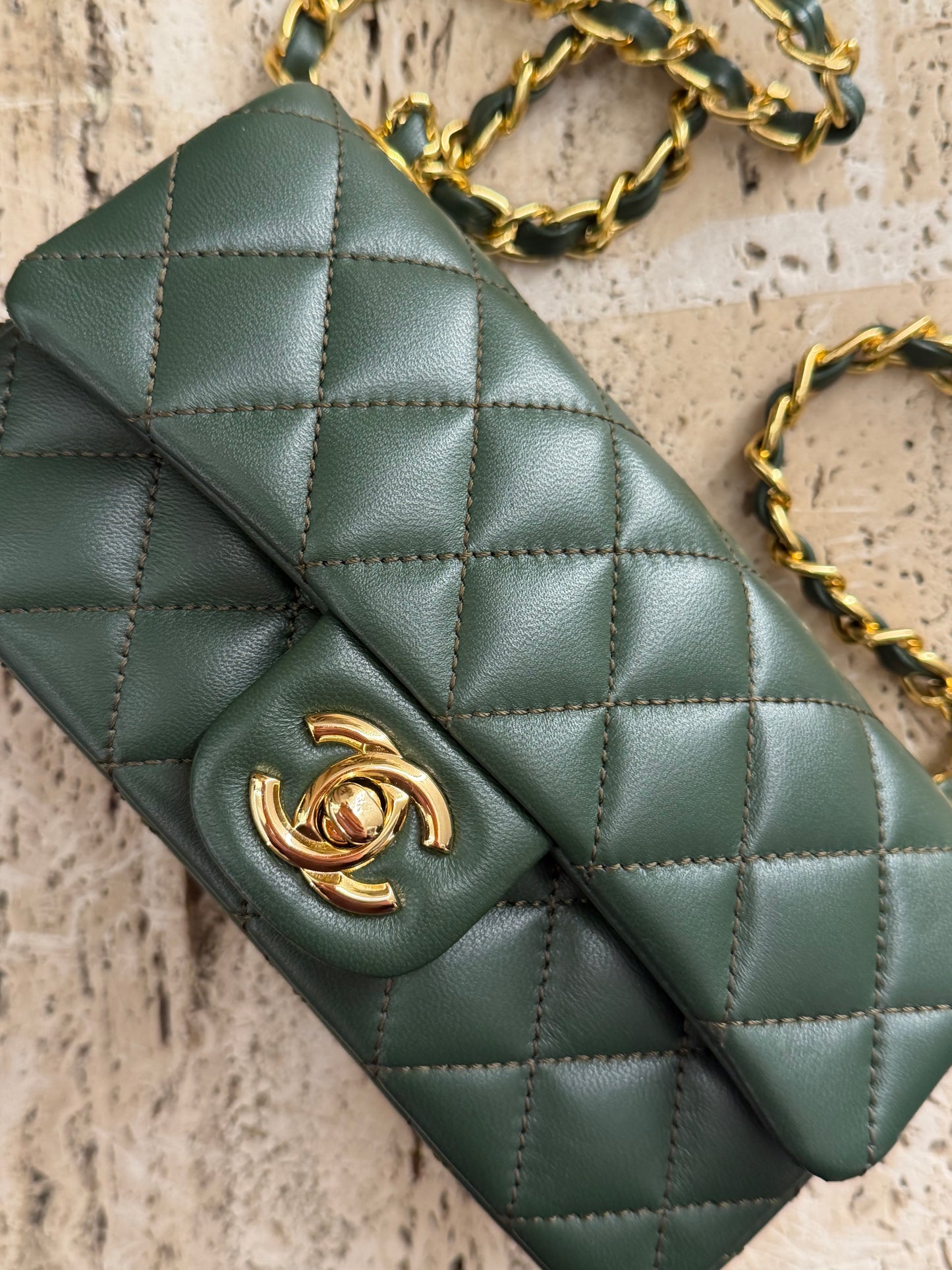 Chanel vip gift make up second hand