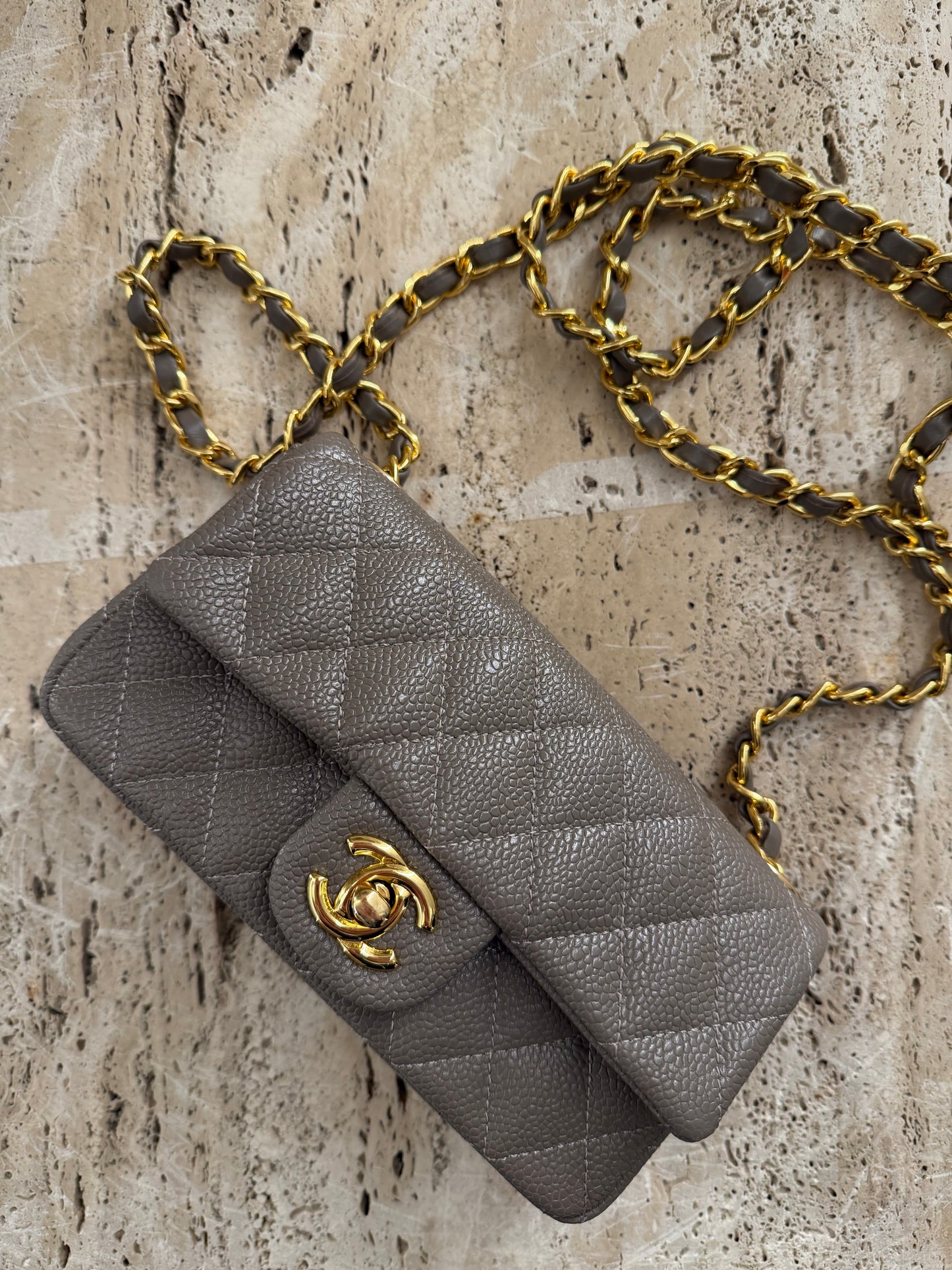 Chanel vip gift make up second hand