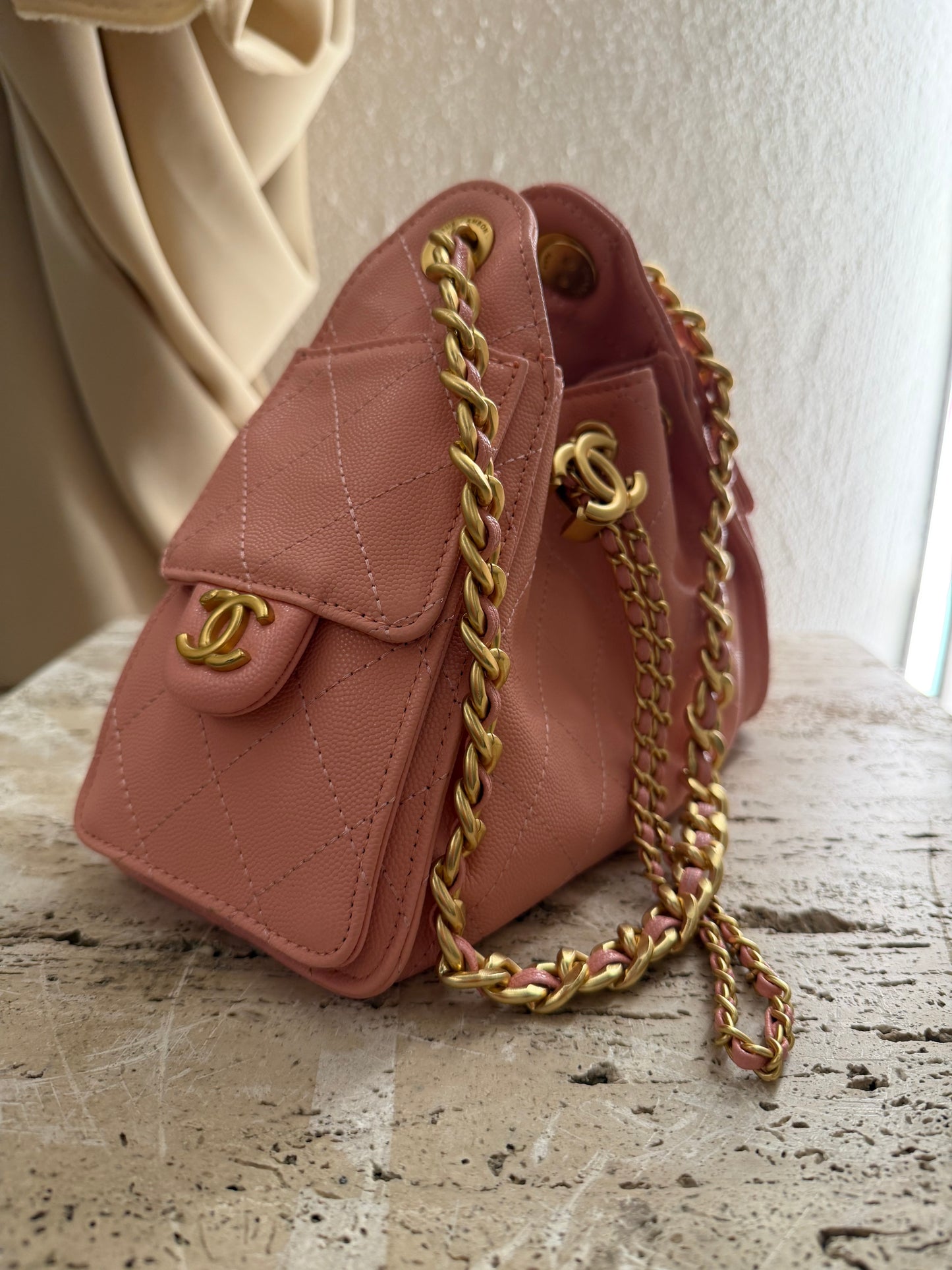 Chanel vip gift mini make up second hand
