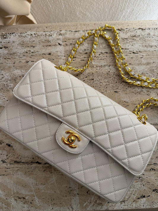 Chanel vip gift make up second han