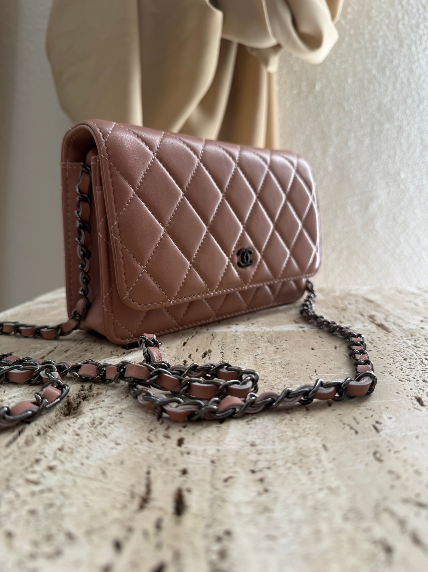 Chanel woc vip gift make-up second hand